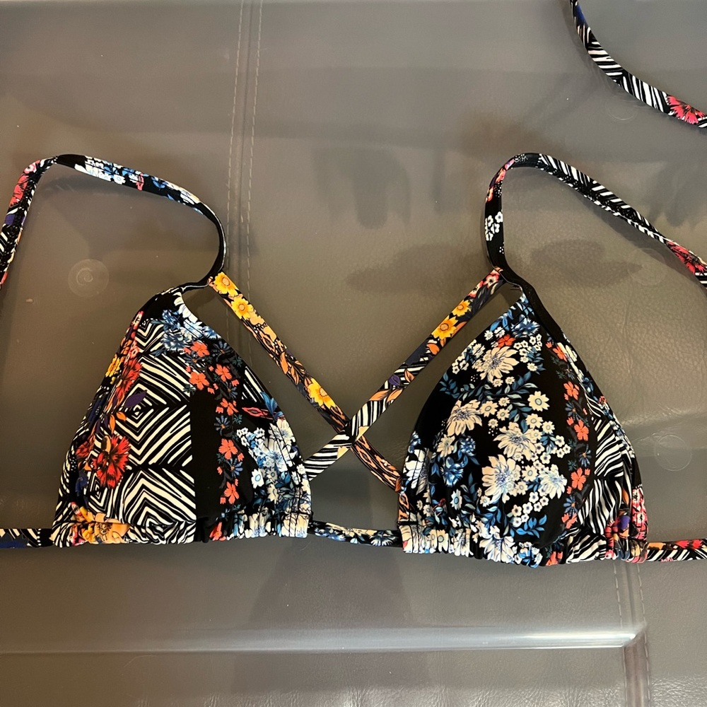 Express swim top. Bikini top